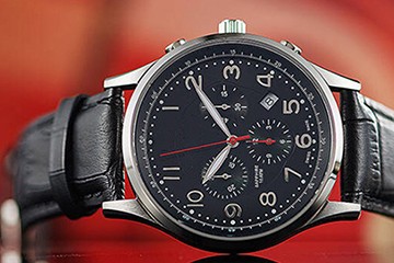 长春欧米茄自动机械表为什么走快