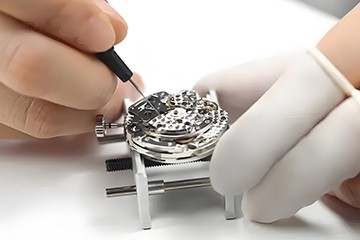 长春欧米茄机械表为什么越走越快